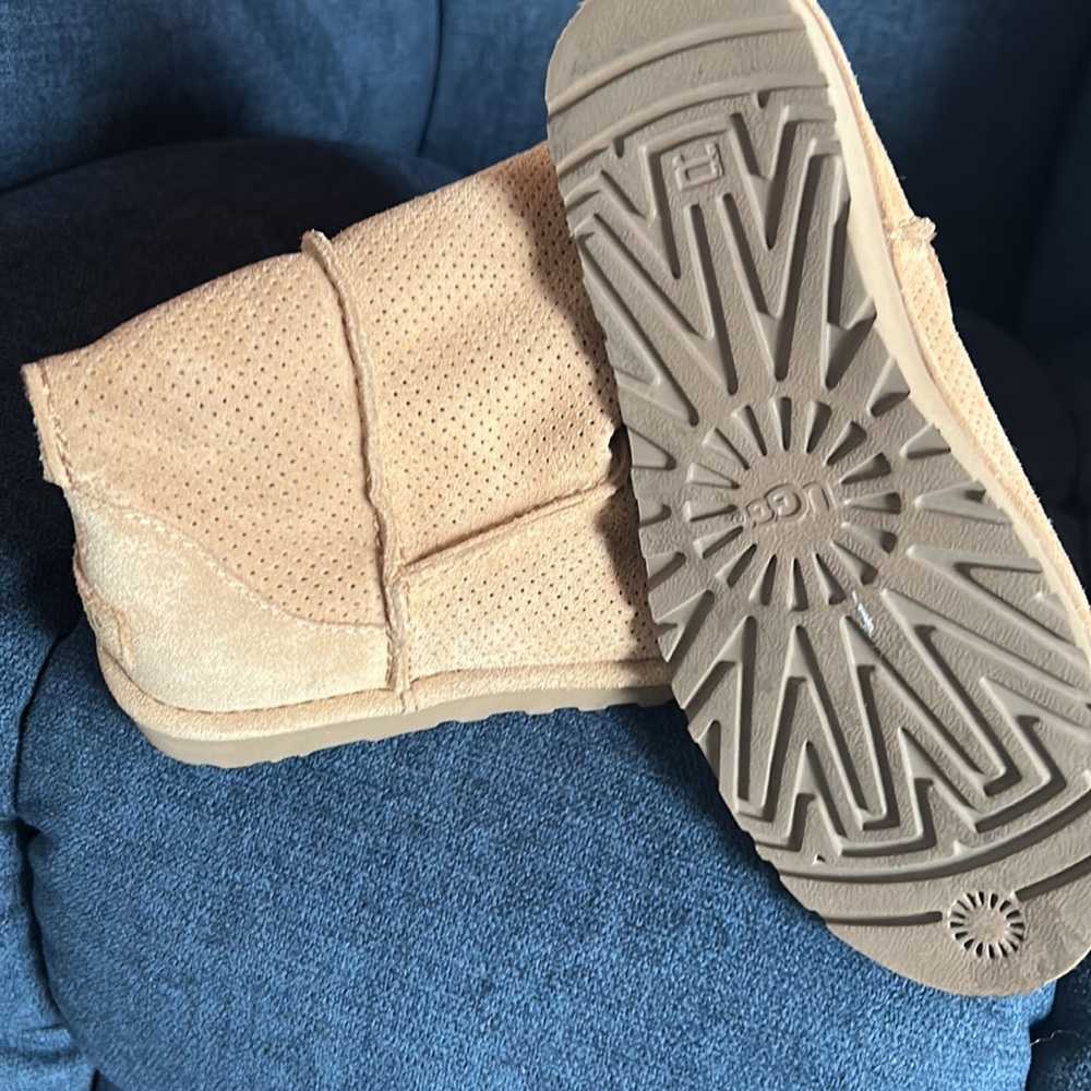 Ugg Boot - image 2